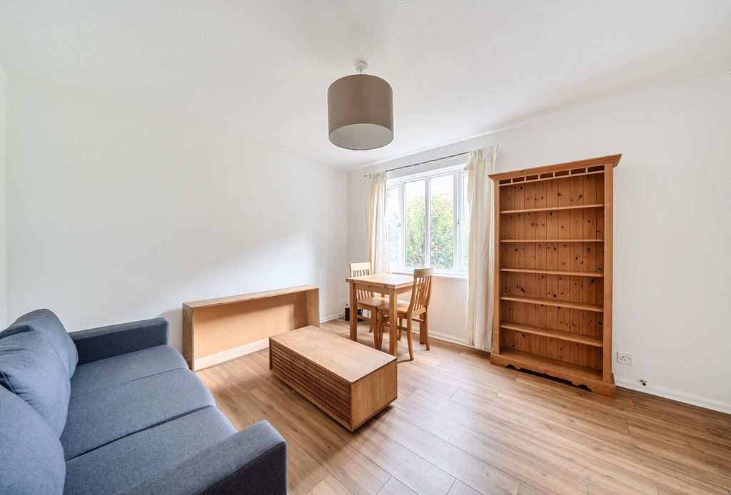 Property photo 2 of 8 1459972-11-6A0485...