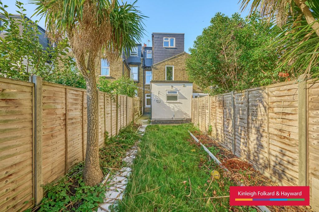 Property photo 3 of 17 Picture No. 06