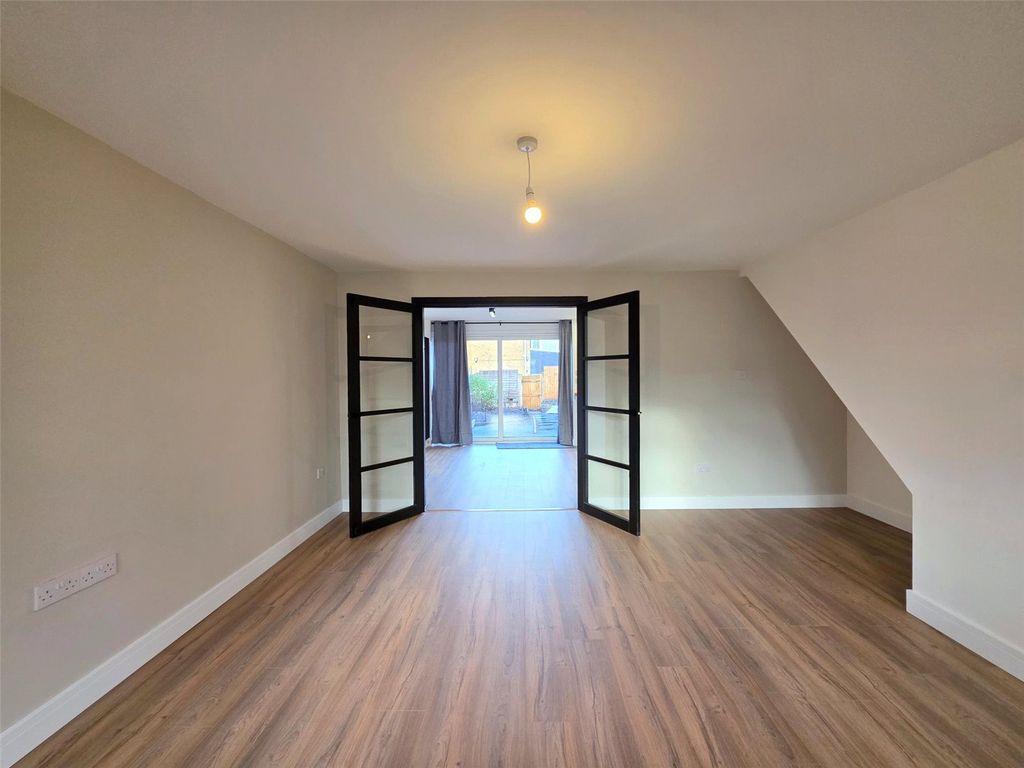 Property photo 2 of 10 Picture No. 02