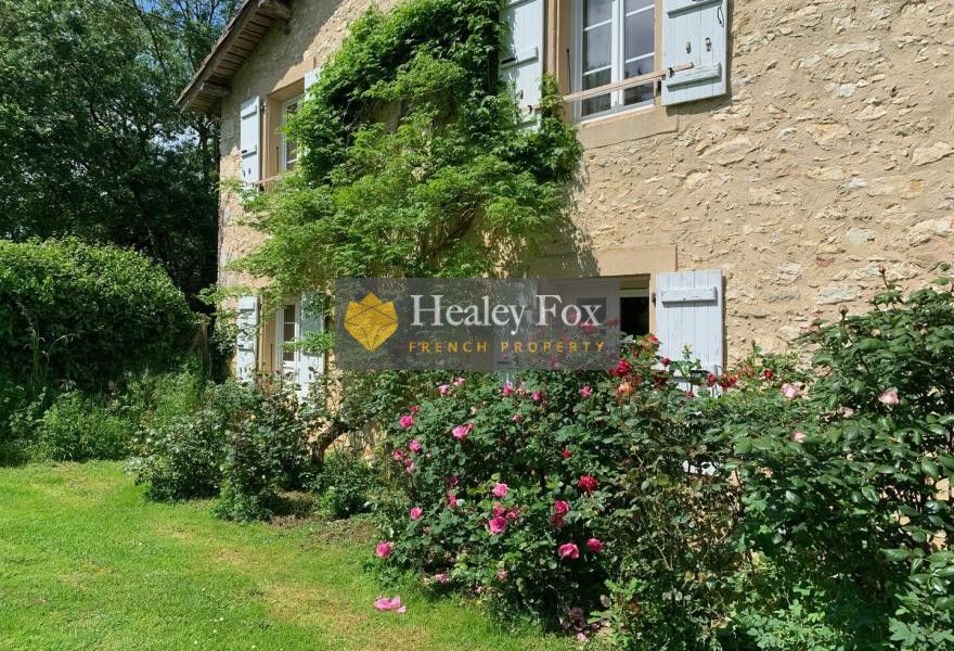 Property photo 1 of 34