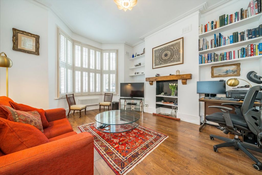 Property photo 2 of 13