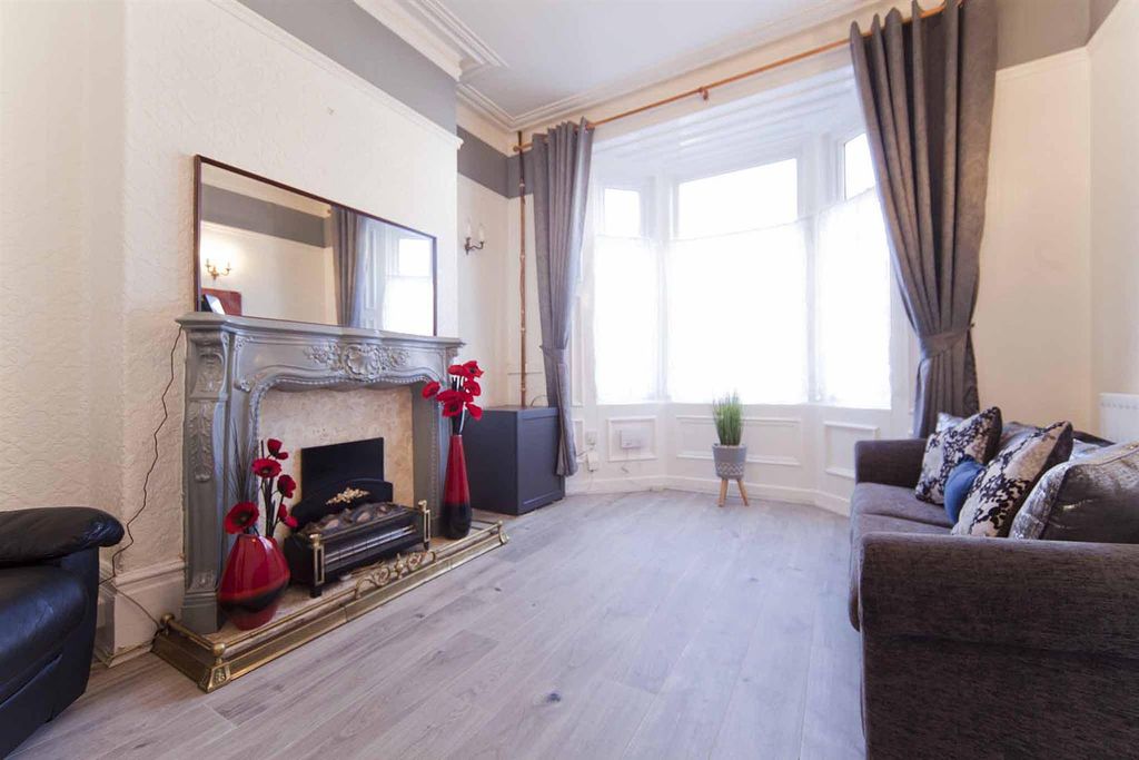 Property photo 2 of 23