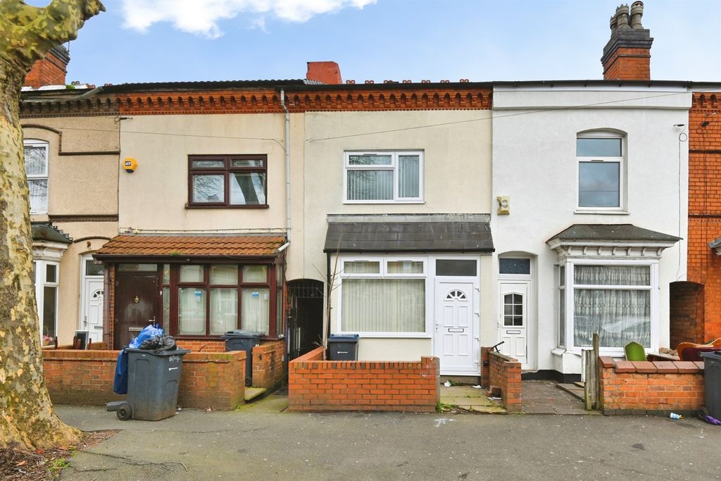 Property photo 1 of 18