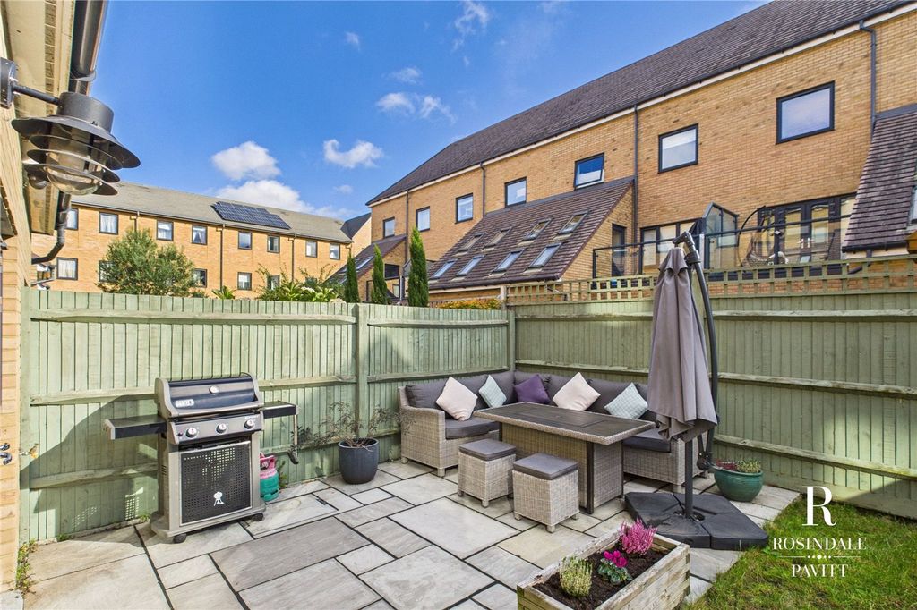 Property photo 2 of 35 Outside