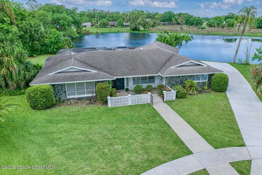 Property photo 1 of 31