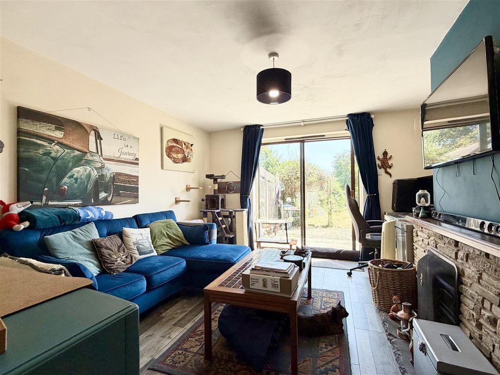 Property photo 2 of 16