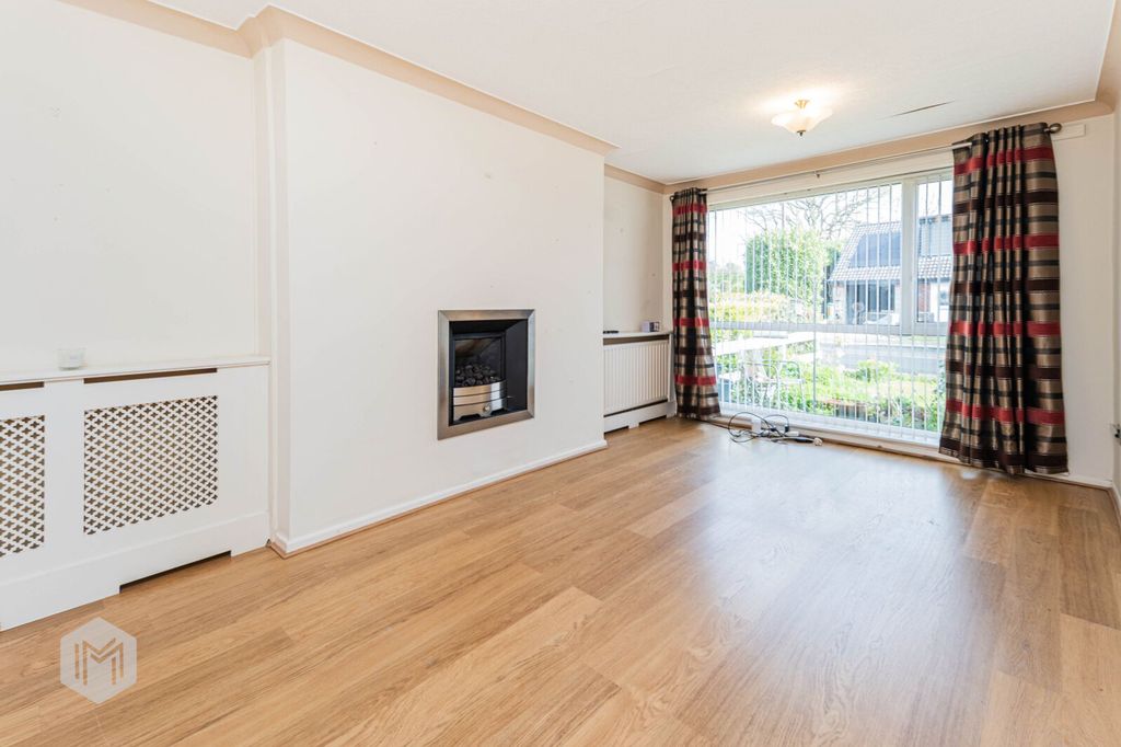 Property photo 3 of 20 Picture No. 06