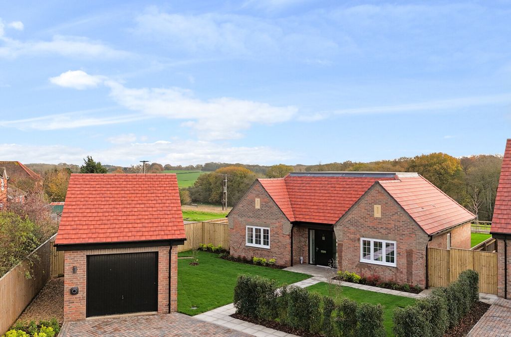 Property photo 1 of 13 1-6914B8c4Accd1-1...