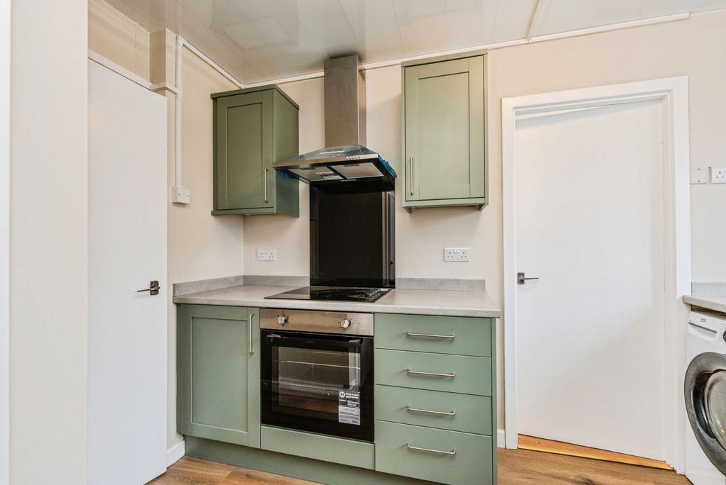 Property photo 3 of 14 Pbox-Img.Jpg