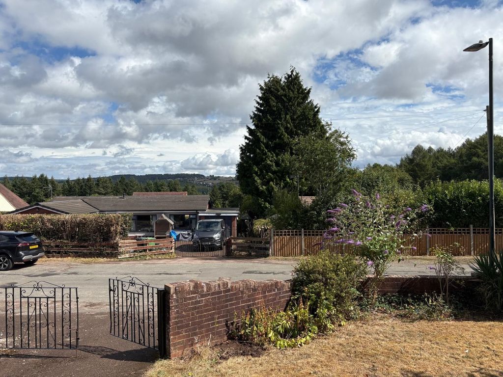 Property photo 2 of 3