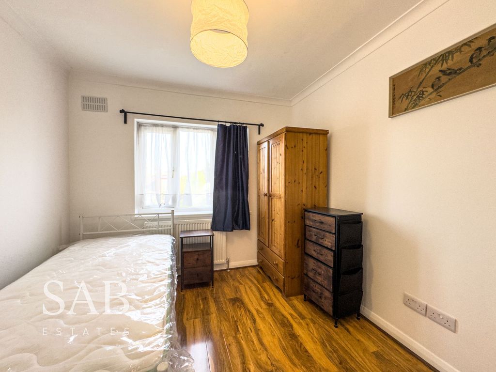 Property photo 1 of 3