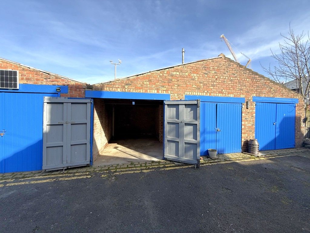 Property photo 2 of 9 Photo 2