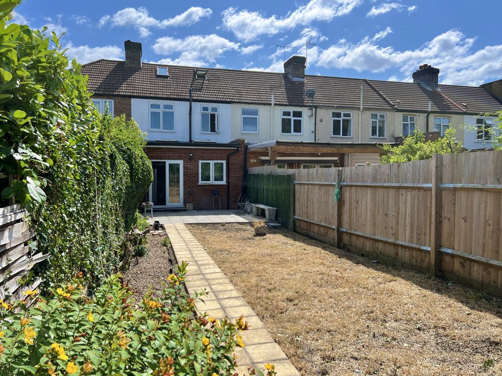 Property photo 3 of 8