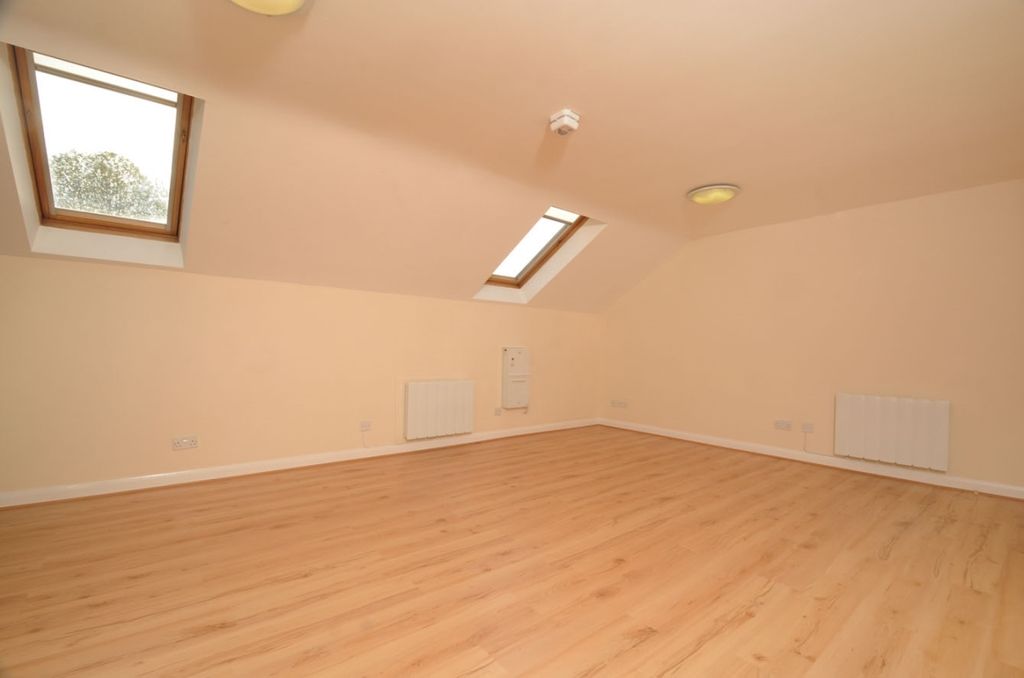 Property photo 3 of 6 Front1