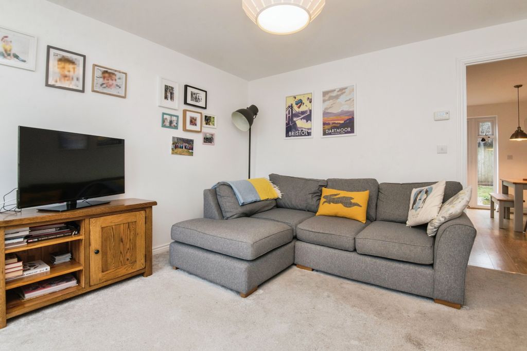 Property photo 3 of 14