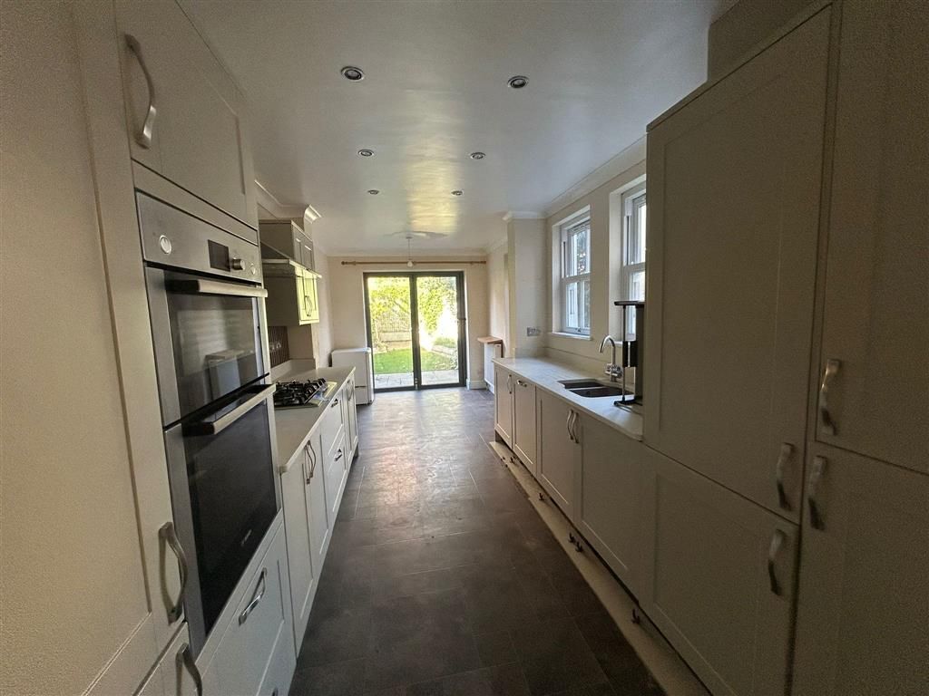 Property photo 2 of 13 Kitchen