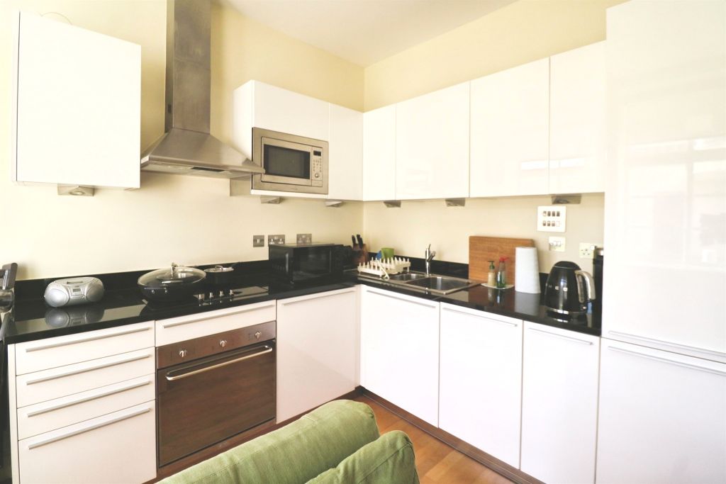Property photo 3 of 17