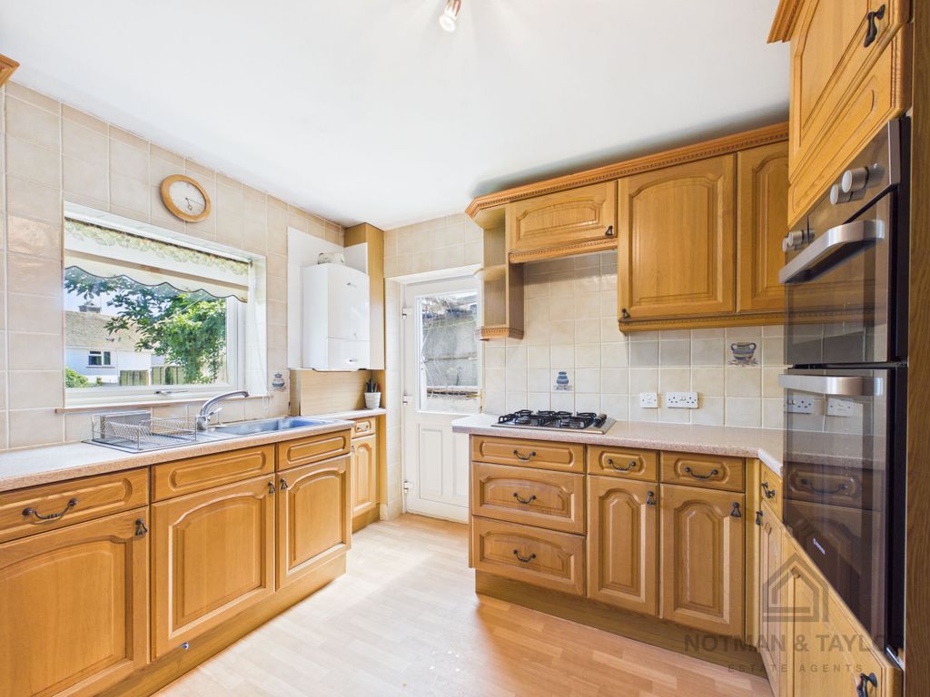 Property photo 2 of 22