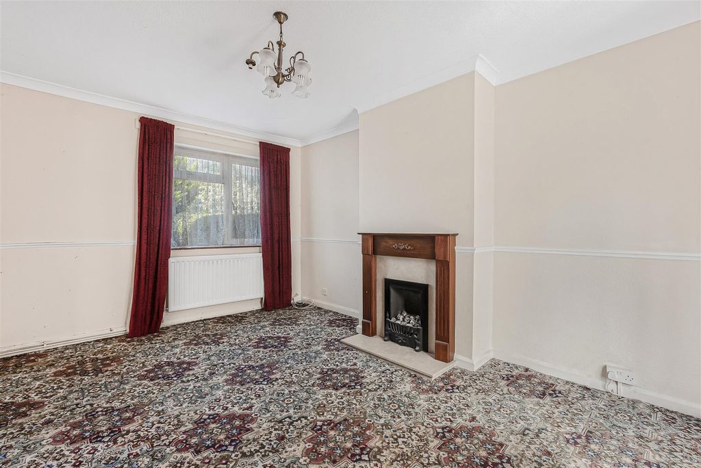 Property photo 3 of 16 25_85794.Jpg