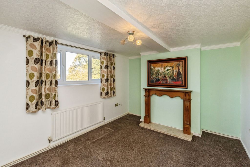 Property photo 3 of 13 Pbox-Img.Jpg