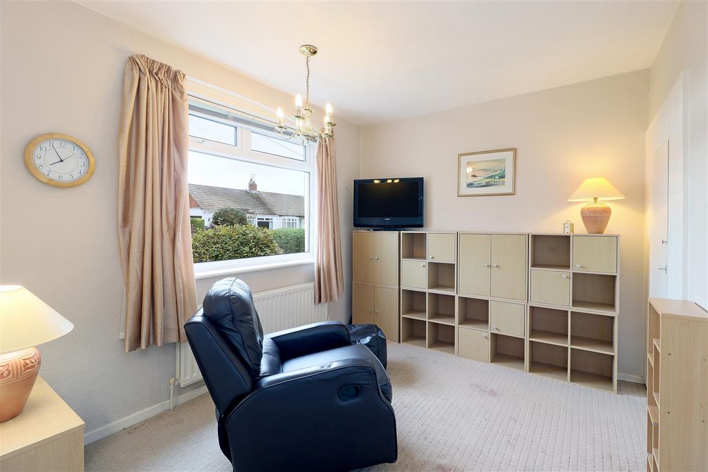 Property photo 3 of 9 Sitting Room