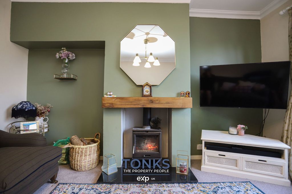 Property photo 3 of 20