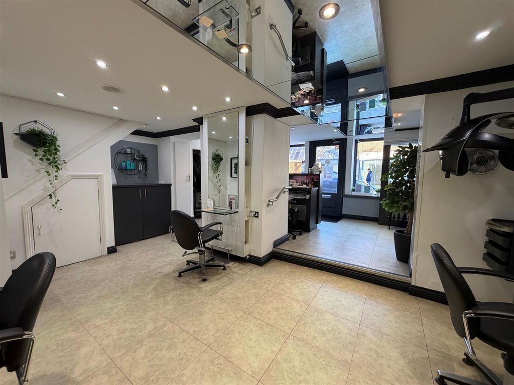 Property photo 2 of 11 4.Jpg