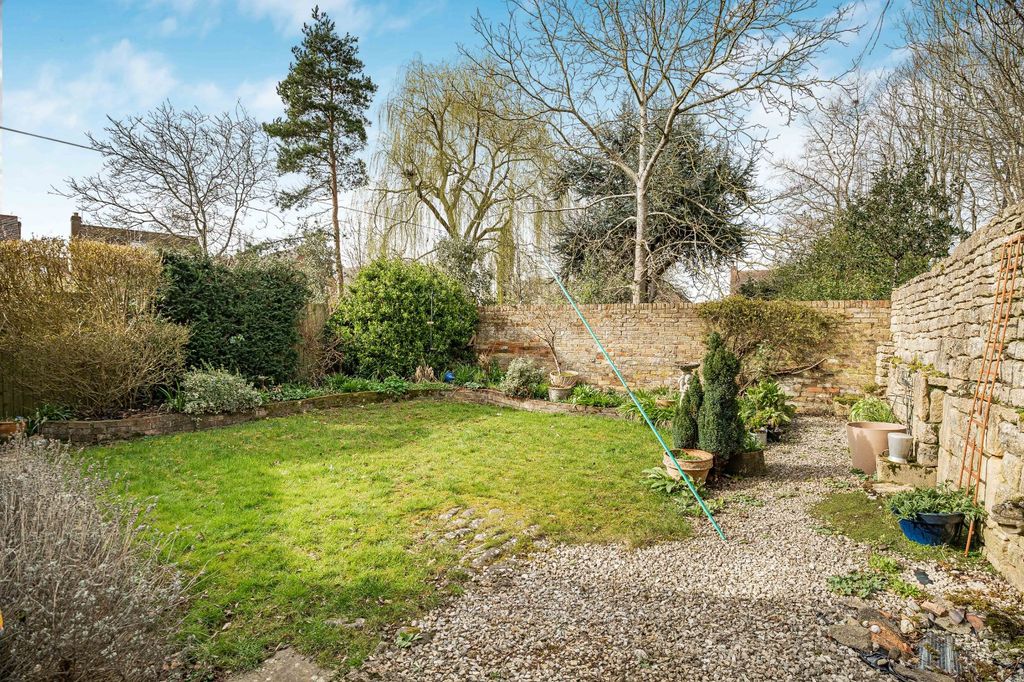 Property photo 2 of 14 Rear Garden