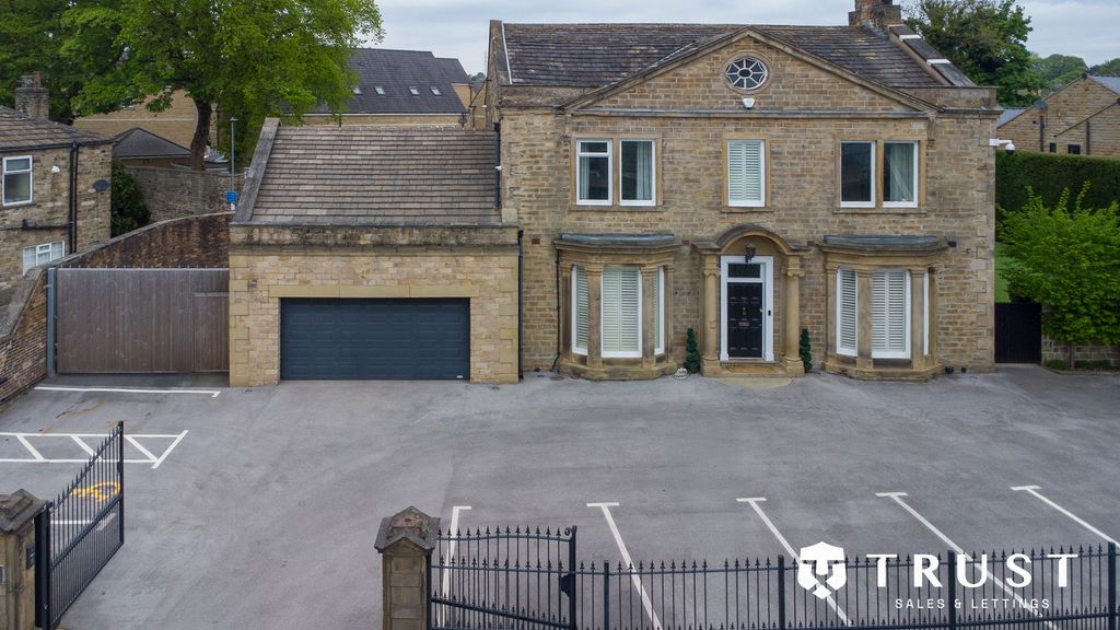 Additional image 72 of 6 bed detached house for saleStation Lane, Birkenshaw BD11