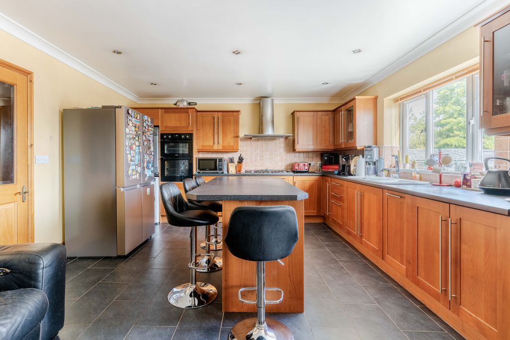 Property photo 3 of 17 3