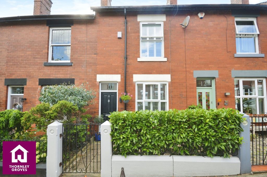 Property photo 1 of 14 Front
