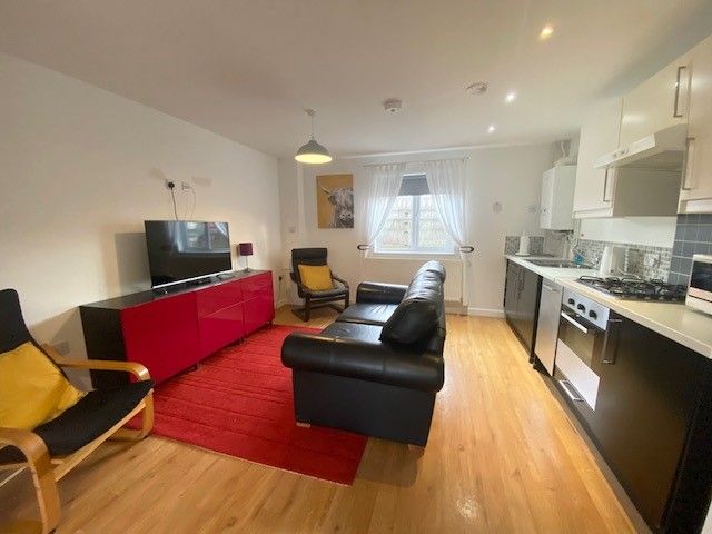 Property photo 2 of 7 Living Room