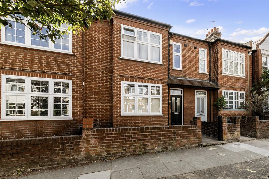 Property photo 3 of 12 Kingsley Road