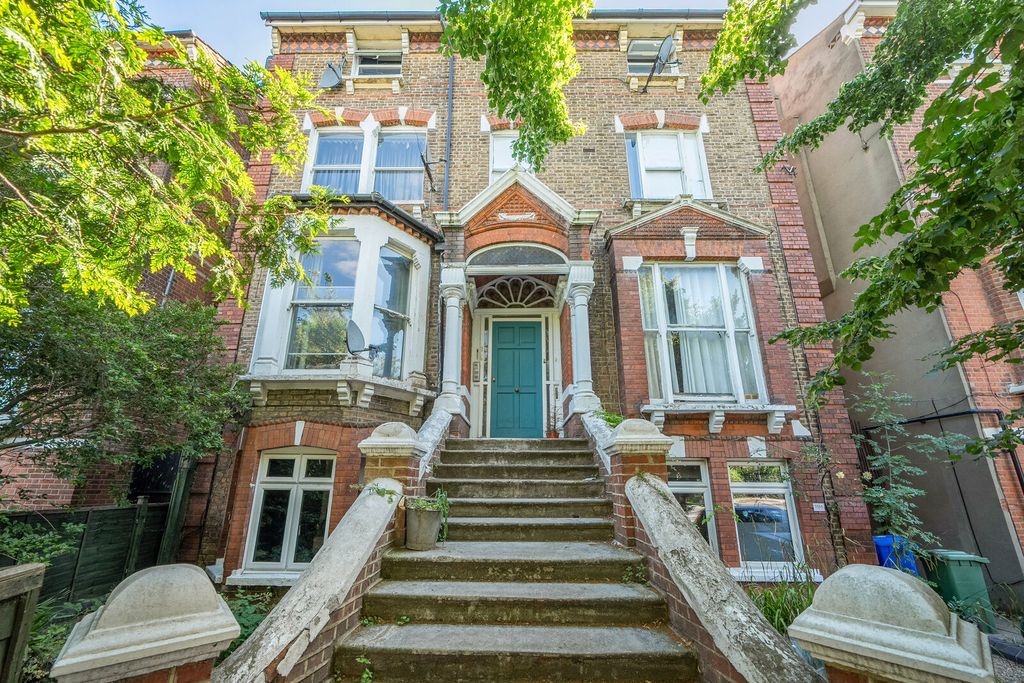 Property photo 1 of 10