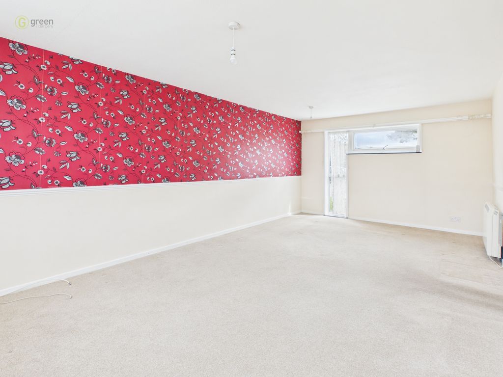 Property photo 3 of 11 49064417A7484329Aa7188B4E319A3F3100Cam03830G0Pr0314Still009