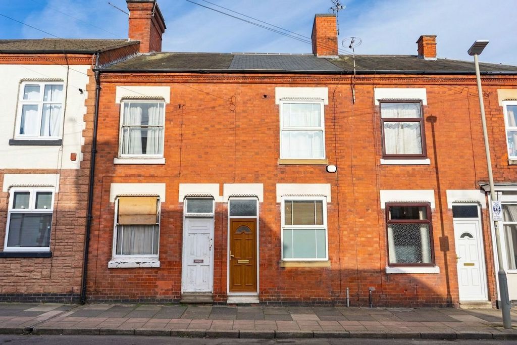 Property photo 1 of 18