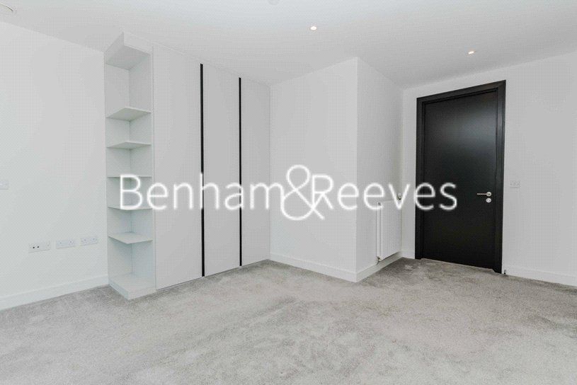Property photo 2 of 43 Picture No. 01