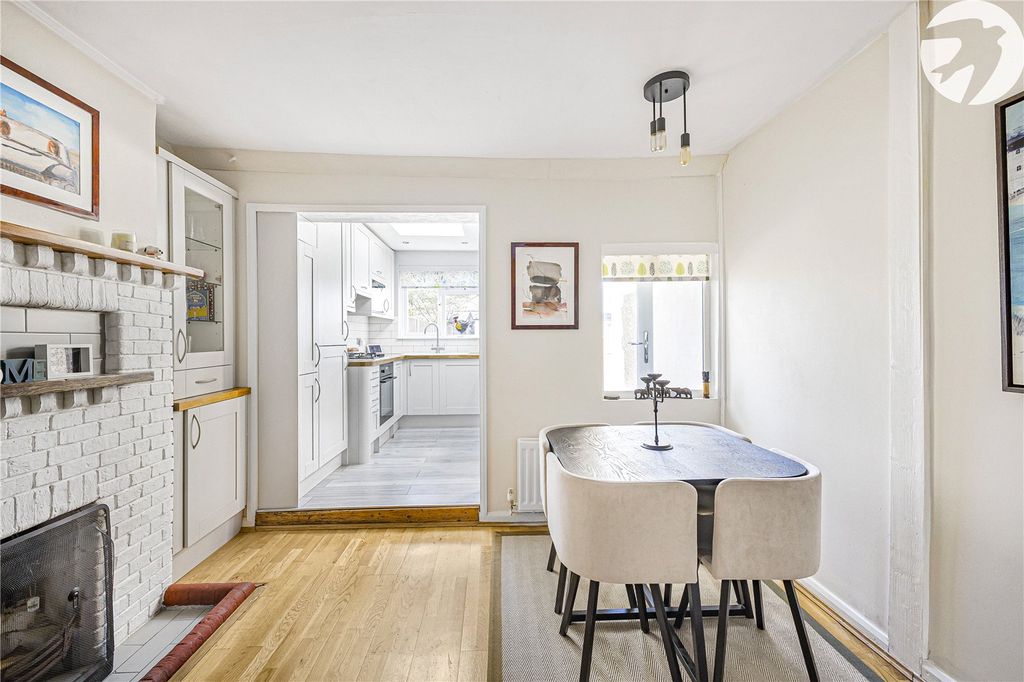 Property photo 2 of 34 Robinson Jackson