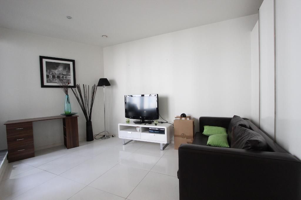 Property photo 2 of 9 Photo 2