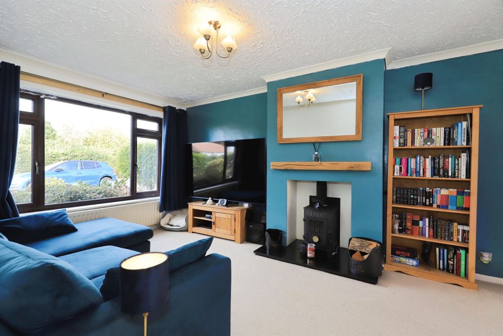 Property photo 2 of 17