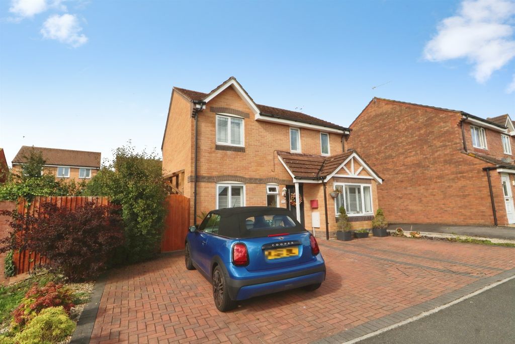 Property photo 1 of 33