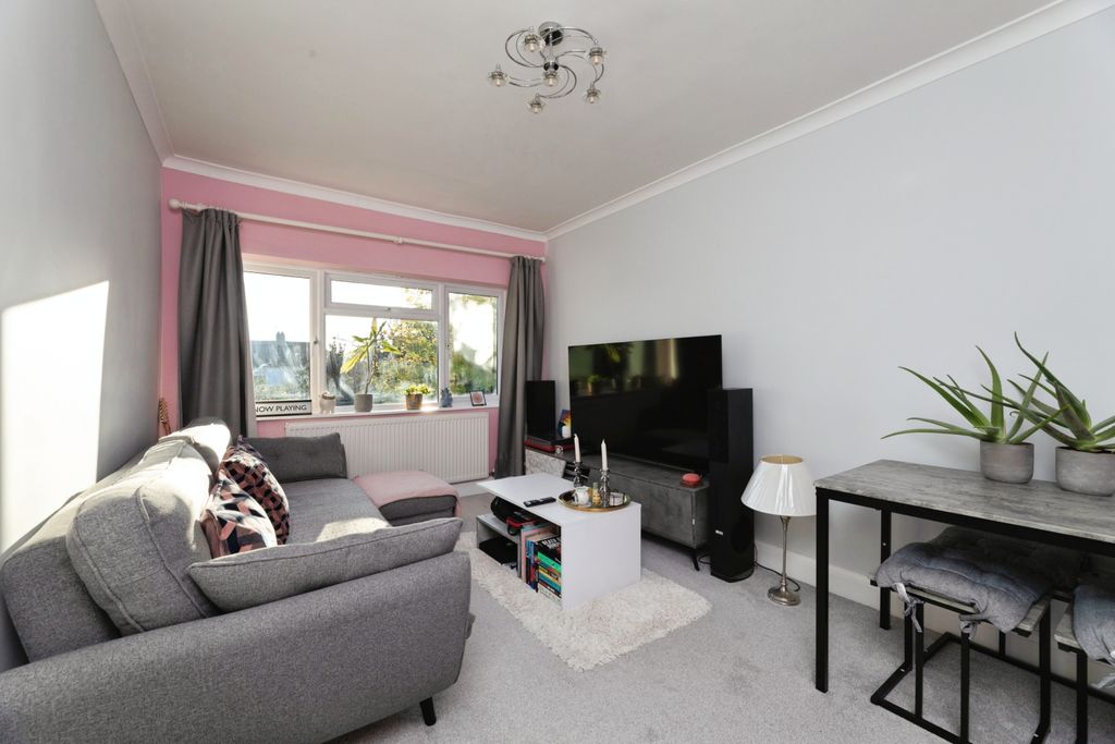 Property photo 1 of 20 Img_3911