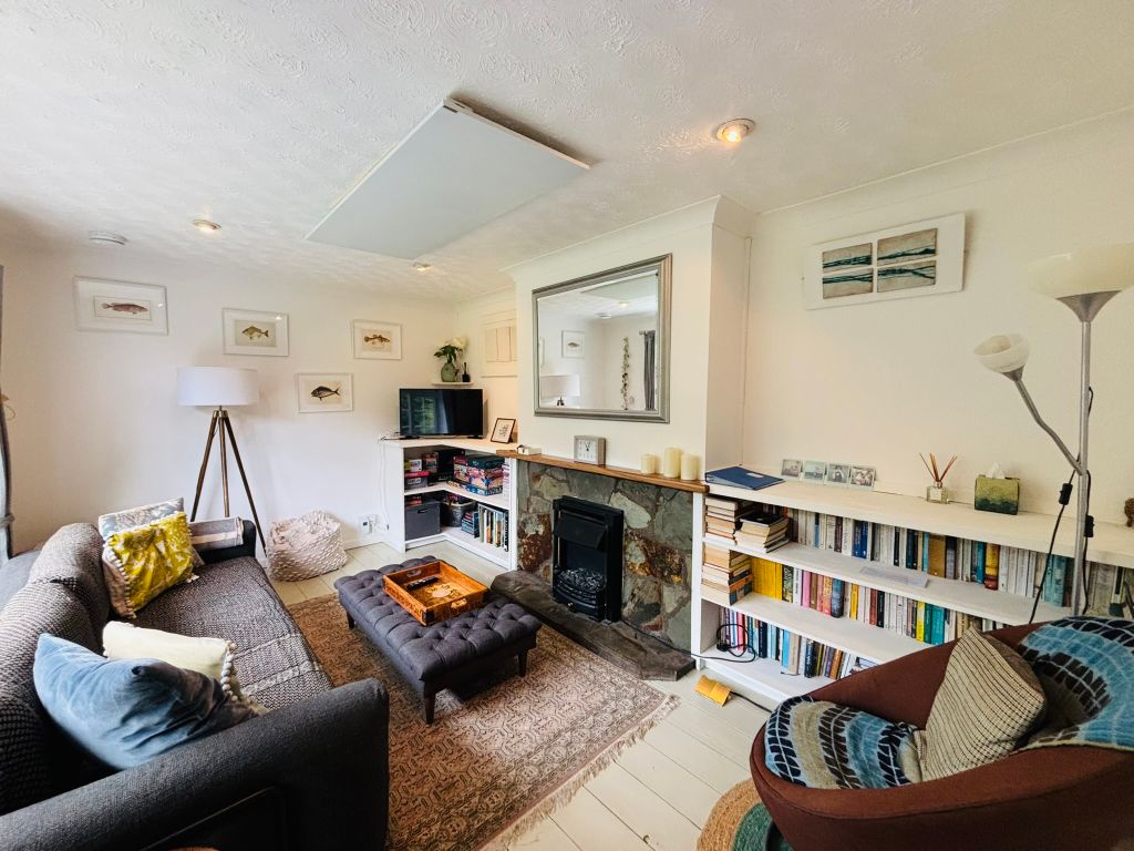 Property photo 2 of 12