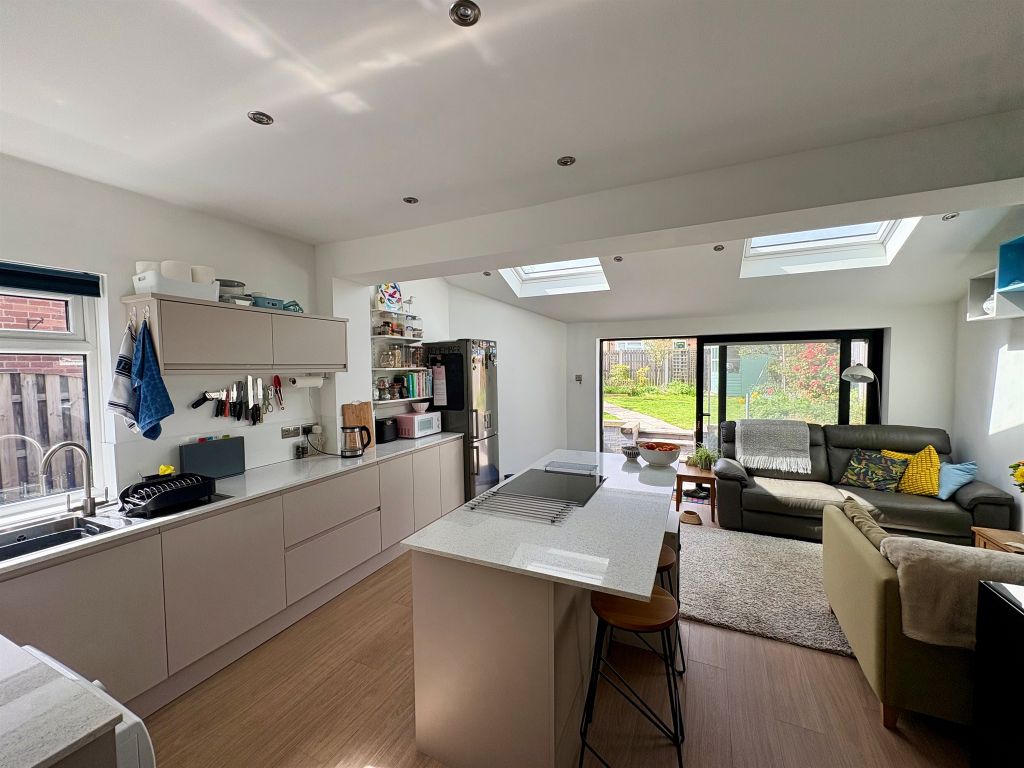 Property photo 3 of 17