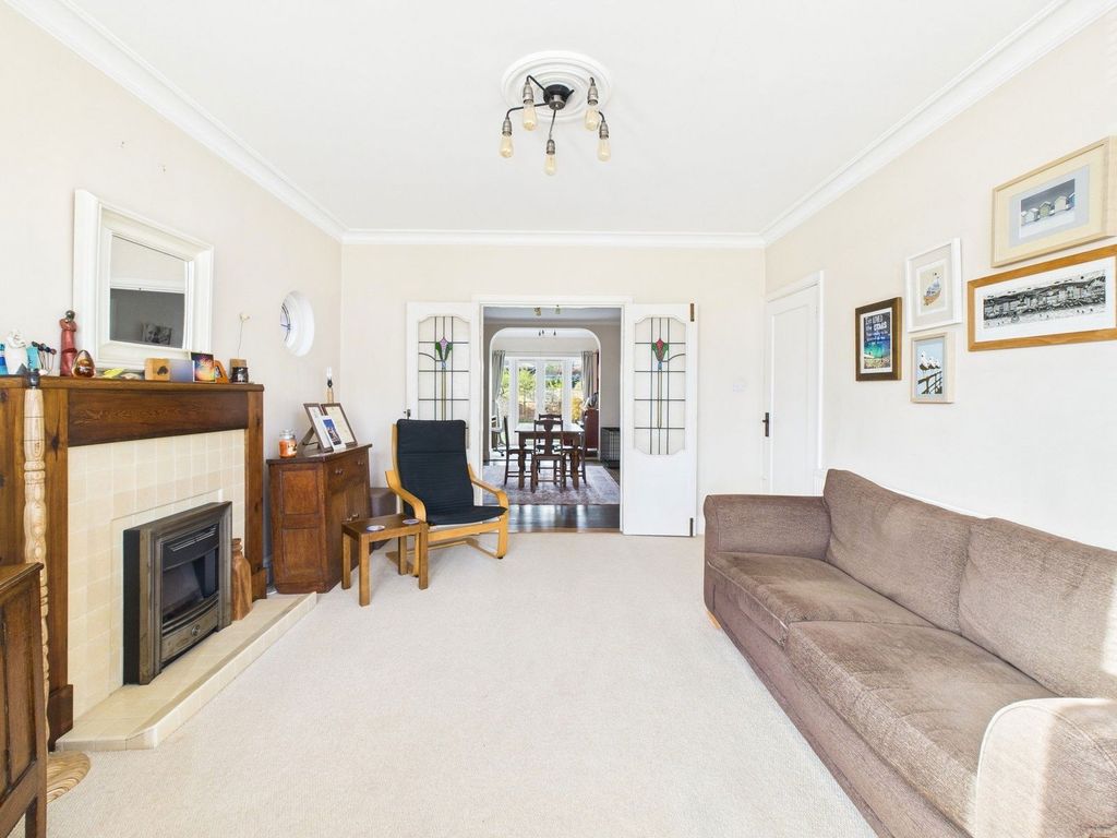 Property photo 3 of 21