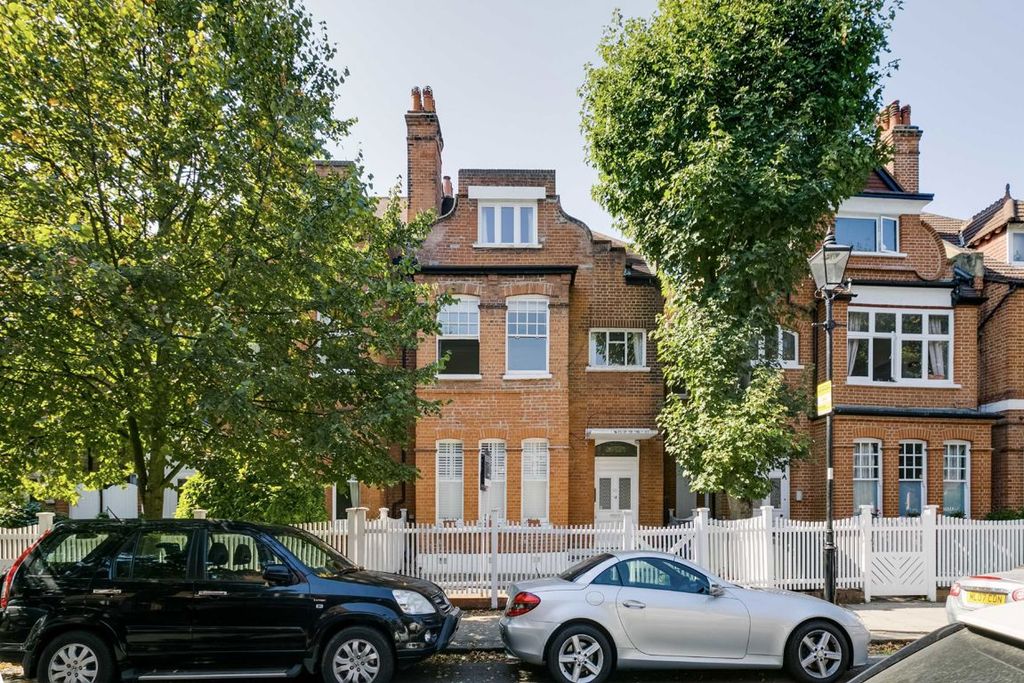 Property photo 1 of 6