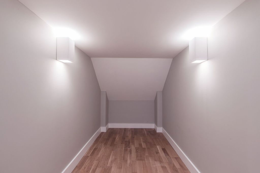 Property photo 3 of 23 Living_Room