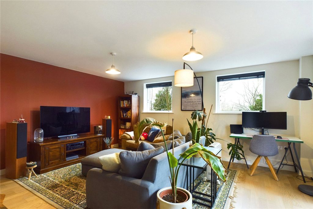 Property photo 3 of 10 Picture No. 37