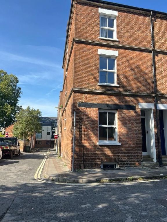 Property photo 1 of 1