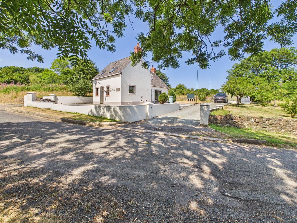 Property photo 1 of 37 Picture No. 19